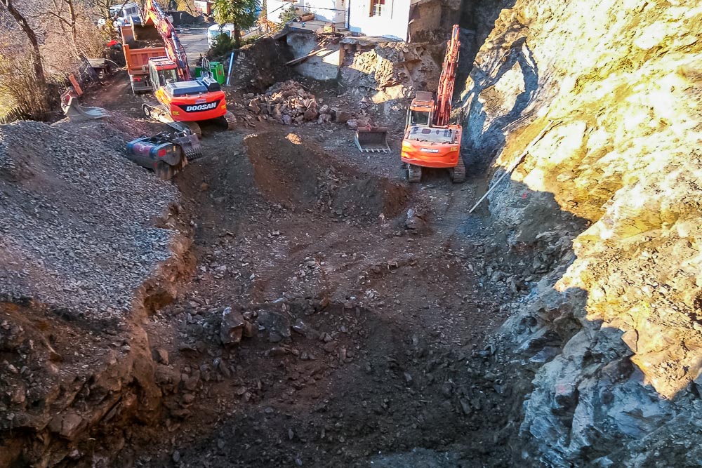 Tiefbau Hofer Baggerarbeiten Eisacktal Südtirol Aushub