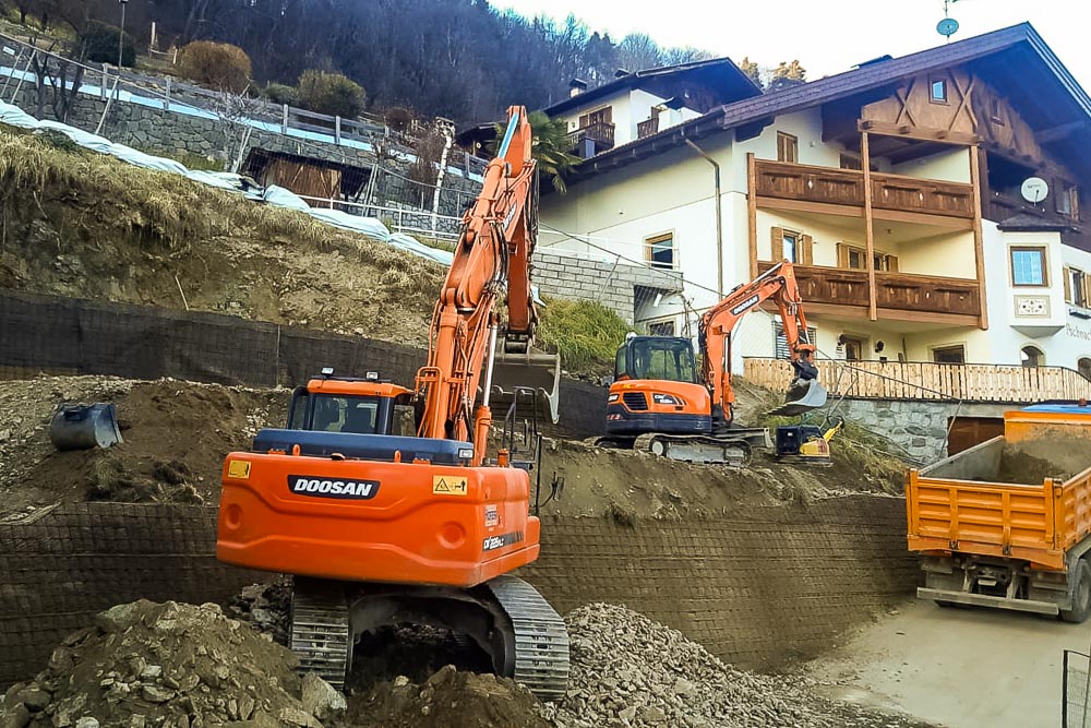 Tiefbau Hofer Baggerarbeiten Eisacktal Südtirol Bewehrte Erde