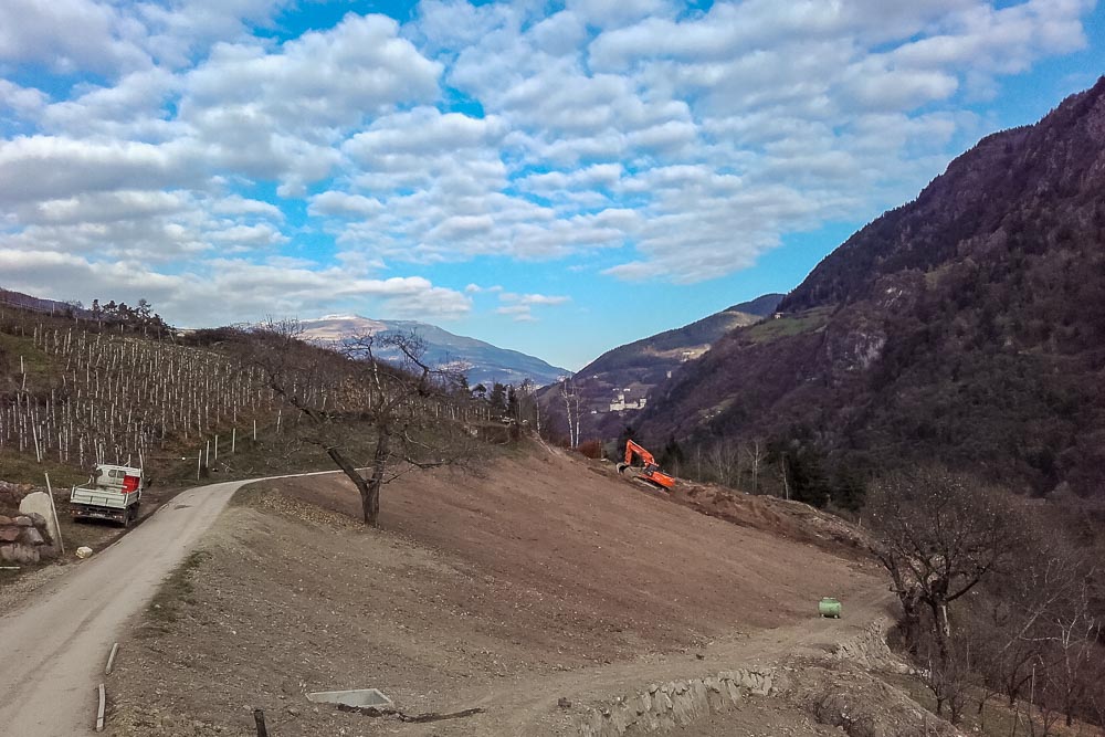 Tiefbau Hofer Baggerarbeiten Eisacktal Südtirol Planierung Gelände