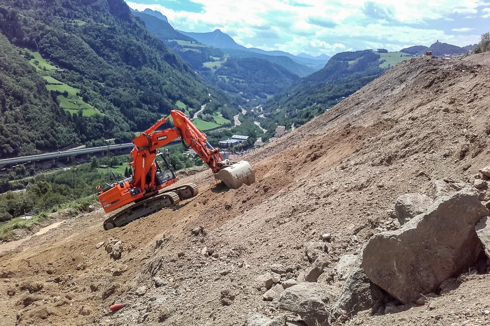 Tiefbau Hofer Baggerarbeiten Eisacktal Südtirol Planierung Gelände