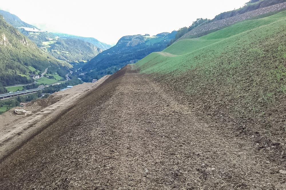 Tiefbau Hofer Baggerarbeiten Eisacktal Südtirol Planierung Gelände