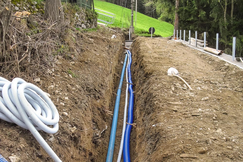Tiefbau Hofer Baggerarbeiten Eisacktal Südtirol Rohrleitung