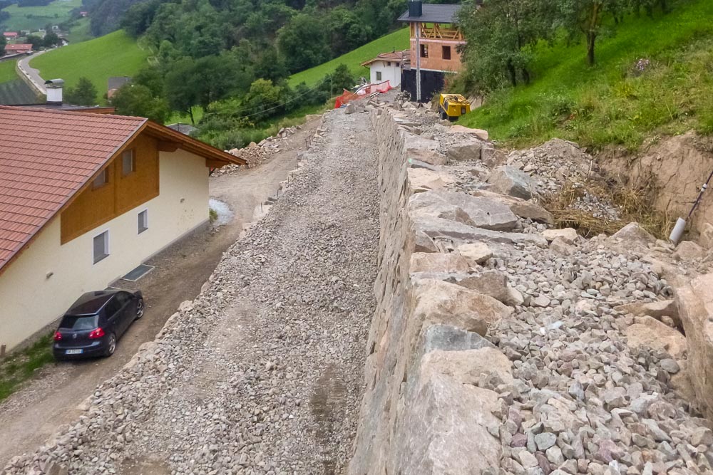 Tiefbau Hofer Baggerarbeiten Eisacktal Südtirol Wege Strassen Forststraße Zufahrten